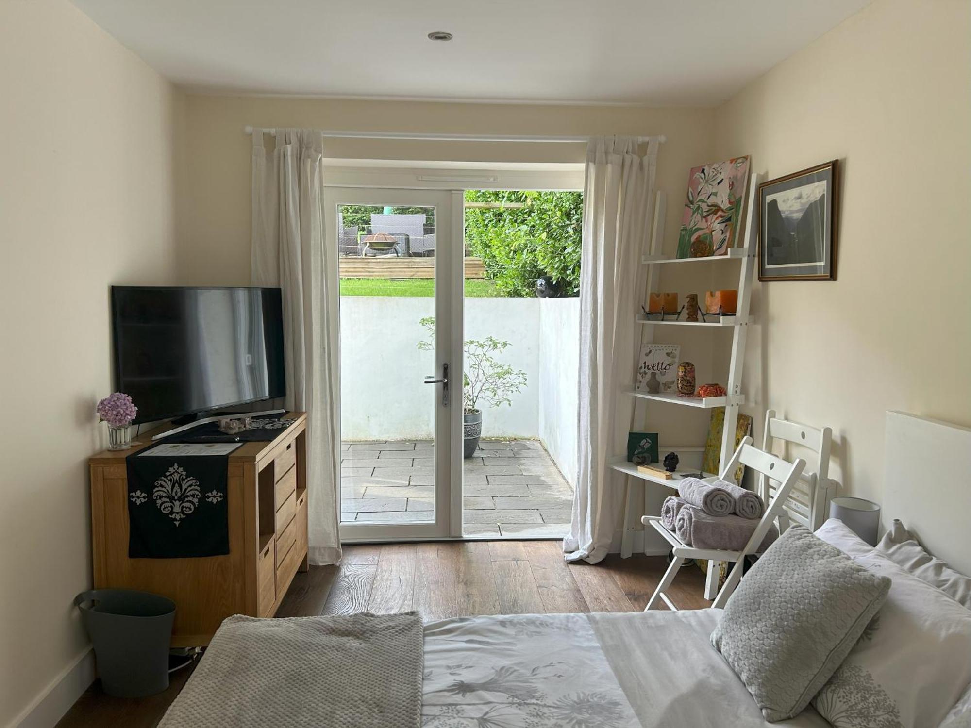 Sanctuary By The Sea With Large Room Including Lounge, Bathroom, Direct Garden Access & Free Parking Brighton Exterior foto
